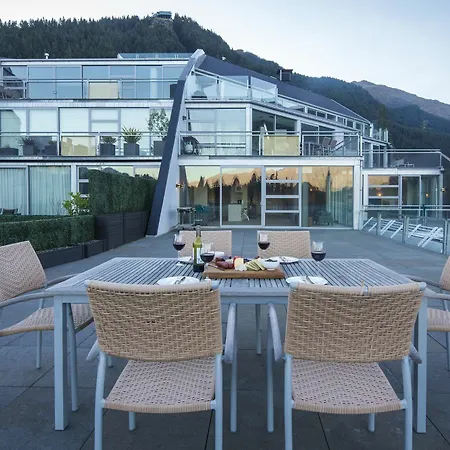 53 Shotover Apartment 302